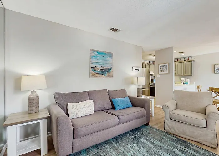 Second Floor With Shared Pool Fast Wifi Ac And Full Kitchen Holiday home *